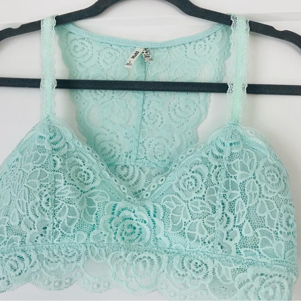 NWOT Mudd‎ Aqua Lace Racerback Bralette, Large